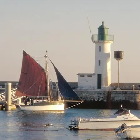 Le Clos Des Flots - Le Phare Hébergement de vacances *